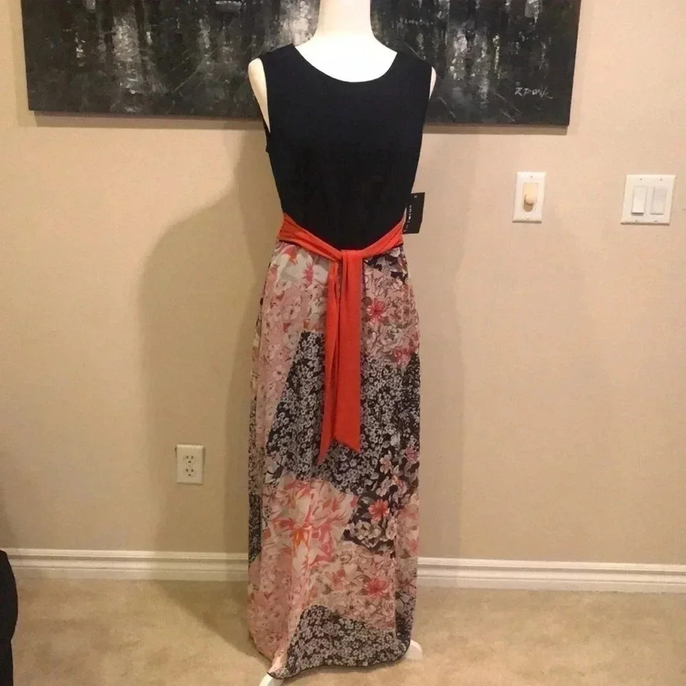 En Focus Sleeveless Floral Maxi Dress-Size 14